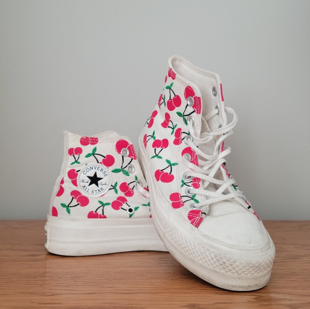 Women's Converse Chuck All Star Cherries Hi Shoes Lift Platform A08096C SZ 6